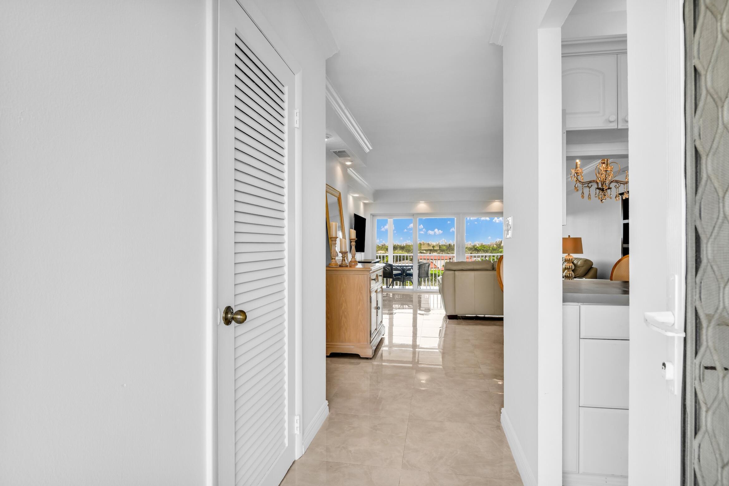 Image 3: 410 S Federal Hwy, 616, Deerfield Beach