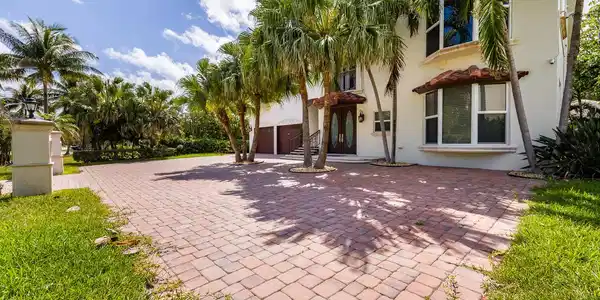 Image 4: 4108 S Ocean Drive, Highland Beach(MLS)-