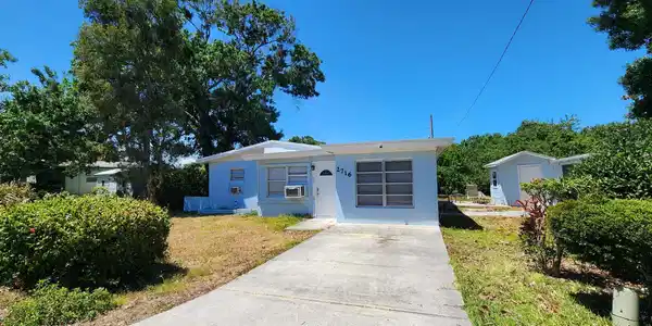 2716 48th Street