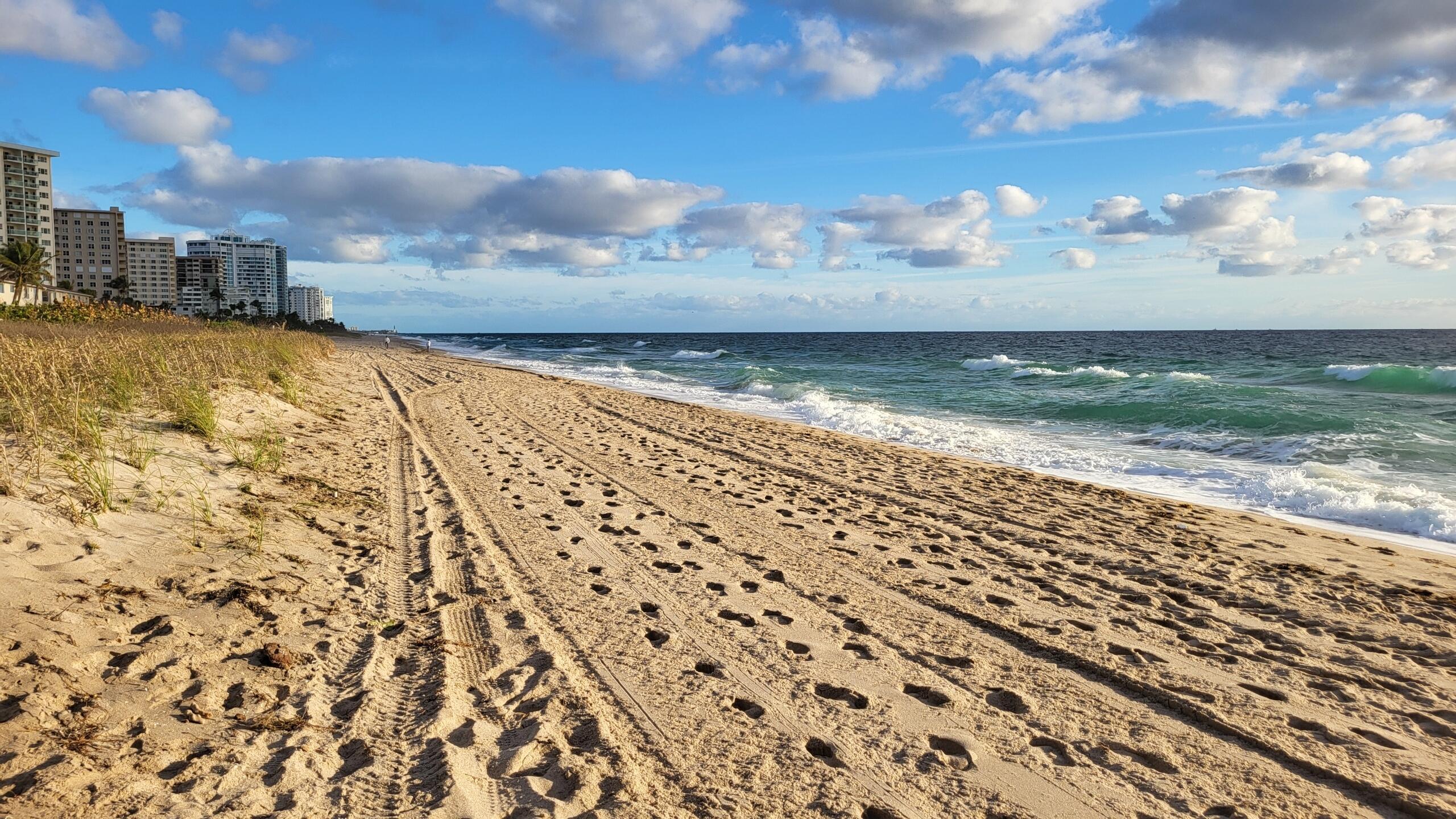 Image 1: steps to the Beach