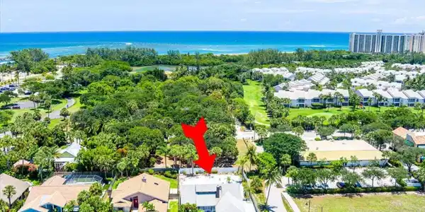 901 Sandy Oaks Drive