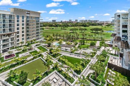 220 SE Mizner Boulevard