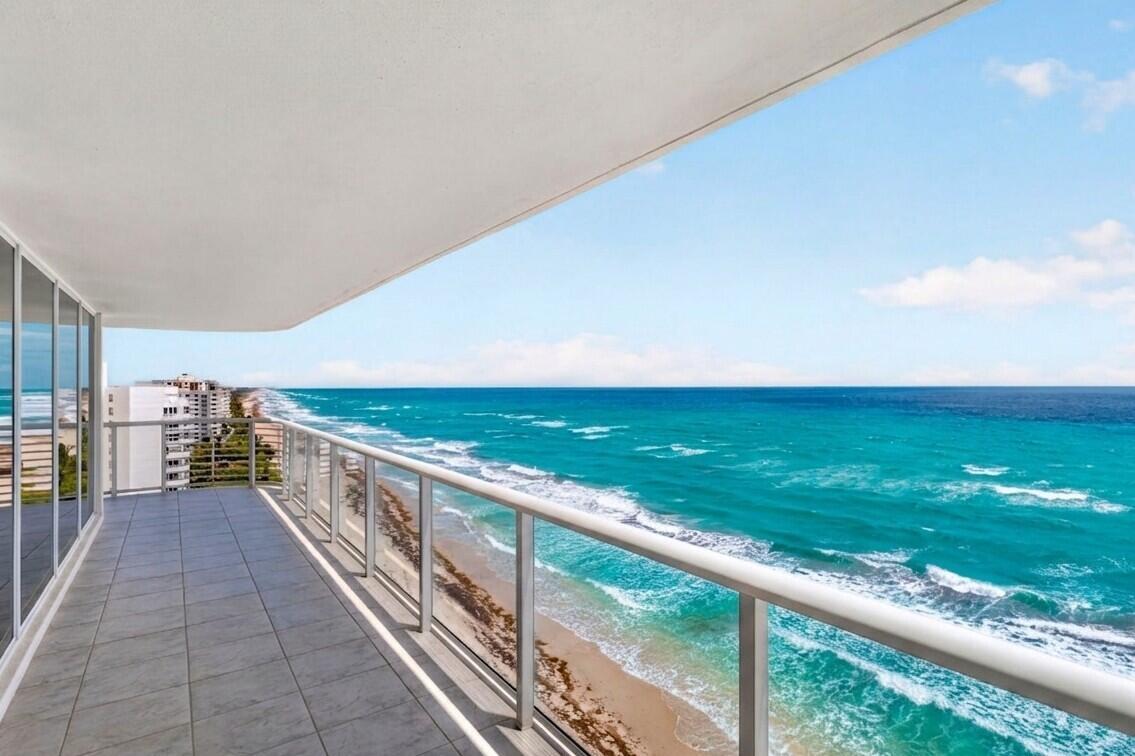 Image 4: Wrap around balcony