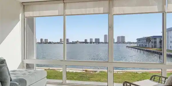 2936 Lake Shore Drive