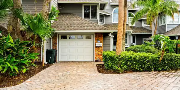 2523 Ocean Drive