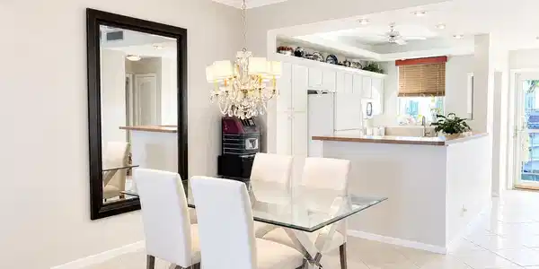 Image 3: The 10' ceilings add to openess of the living area