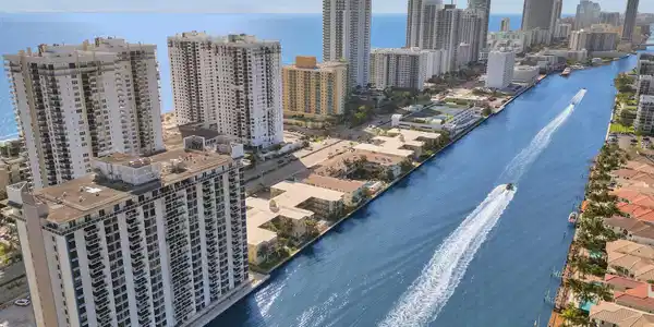 1600 S Ocean Drive
