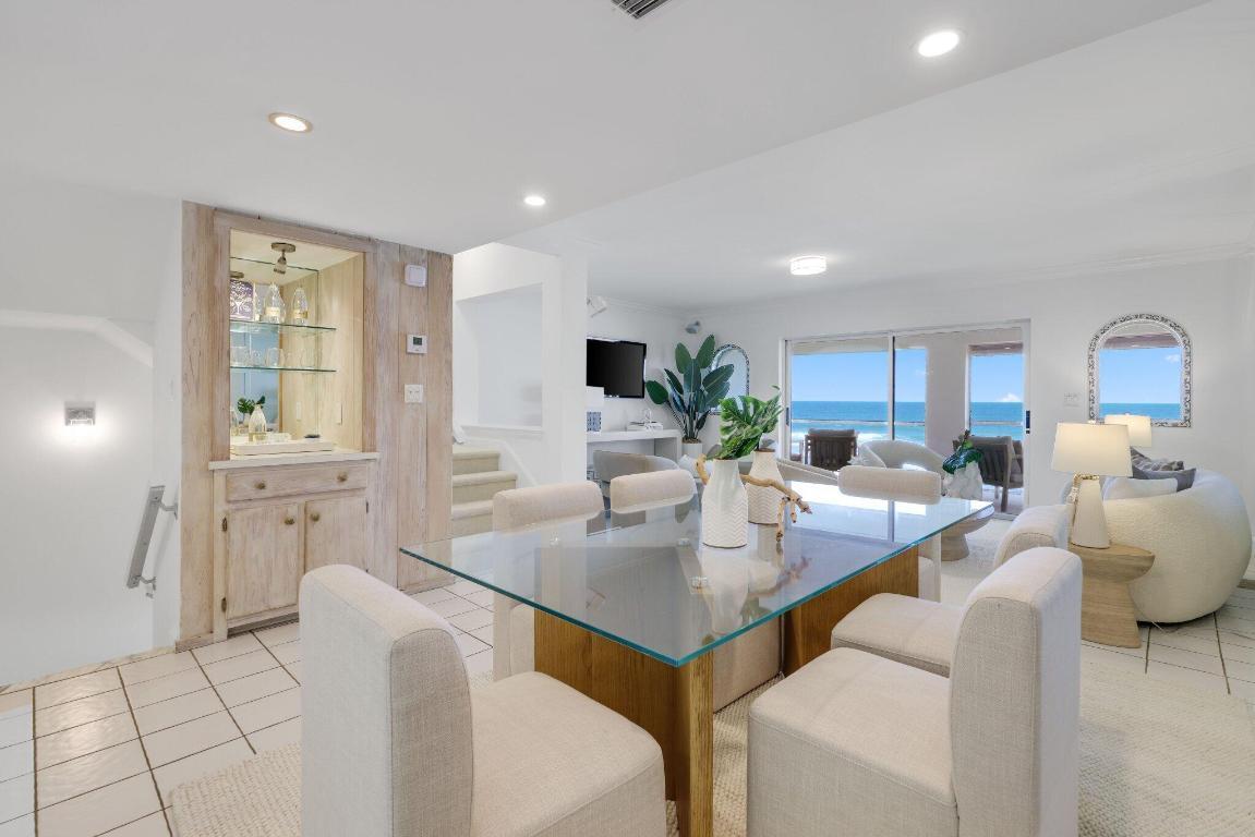 Image 3: 1016 Ocean Drive - 17.jpg-SMALL