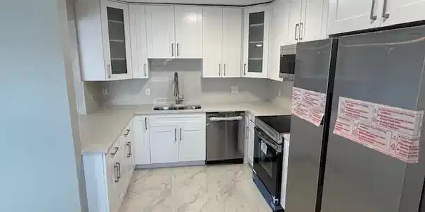 Image 2: Kitchen