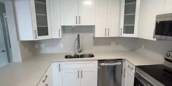 Image 3: Kitchen