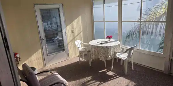 Image 4: floridaroom