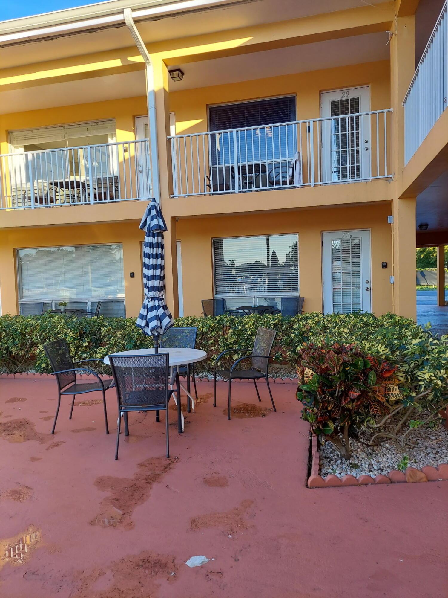 Image 2: Front of unit