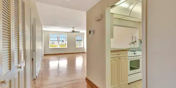 Image 2: Foyer