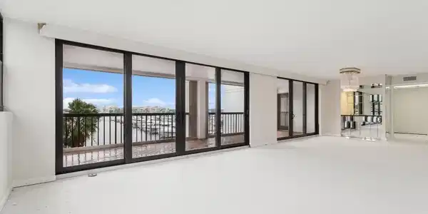 Image 4: Living Dining WV 501 (2)