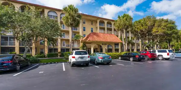 950 Ponce De Leon Road