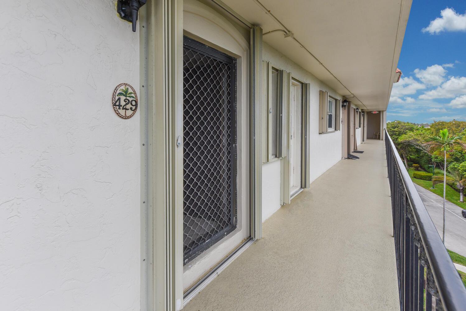 Image 4: 2871 N Ocean Blvd Apt F429-large-003-002
