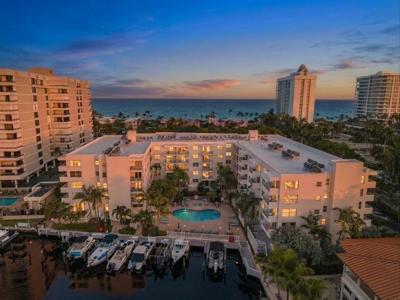 1421 S Ocean Boulevard