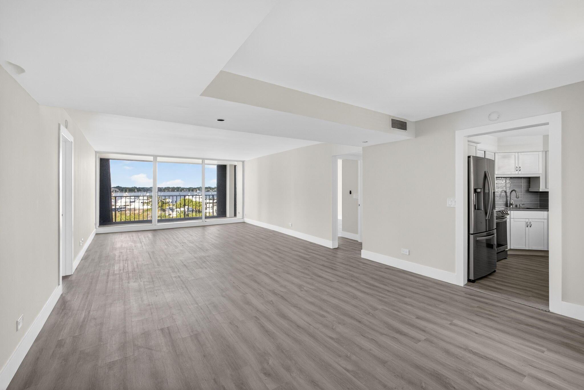 Image 4: 1-web-or-mls-5D1A1058