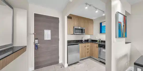 Image 4: kitchen 1-#805