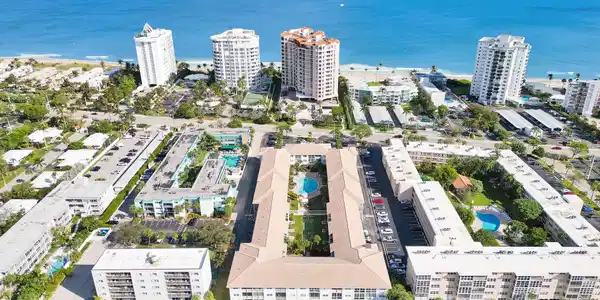 1461 S Ocean Blvd