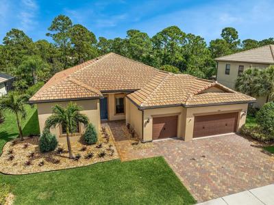 4909 SW Gossamer Circle