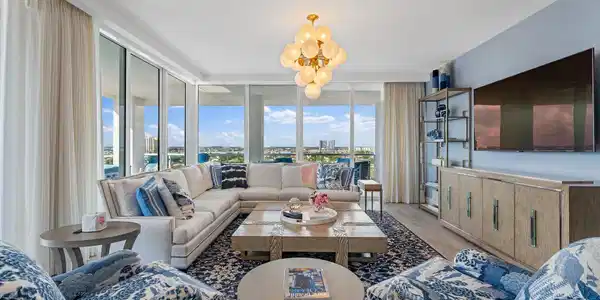 Image 4: Great Room