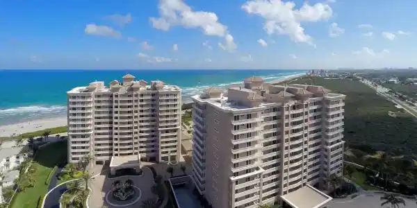 700 Ocean Royale Way