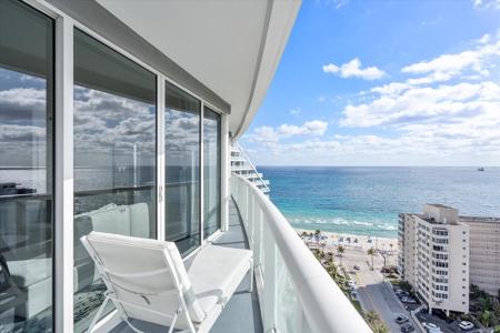 3101 Bayshore Dr