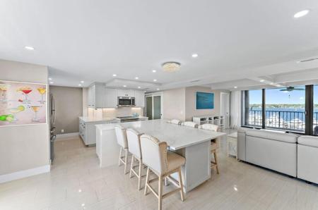 134 Lakeshore Drive