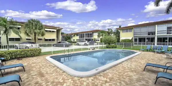 Image 3: 27-web-or-mls-DSC01361