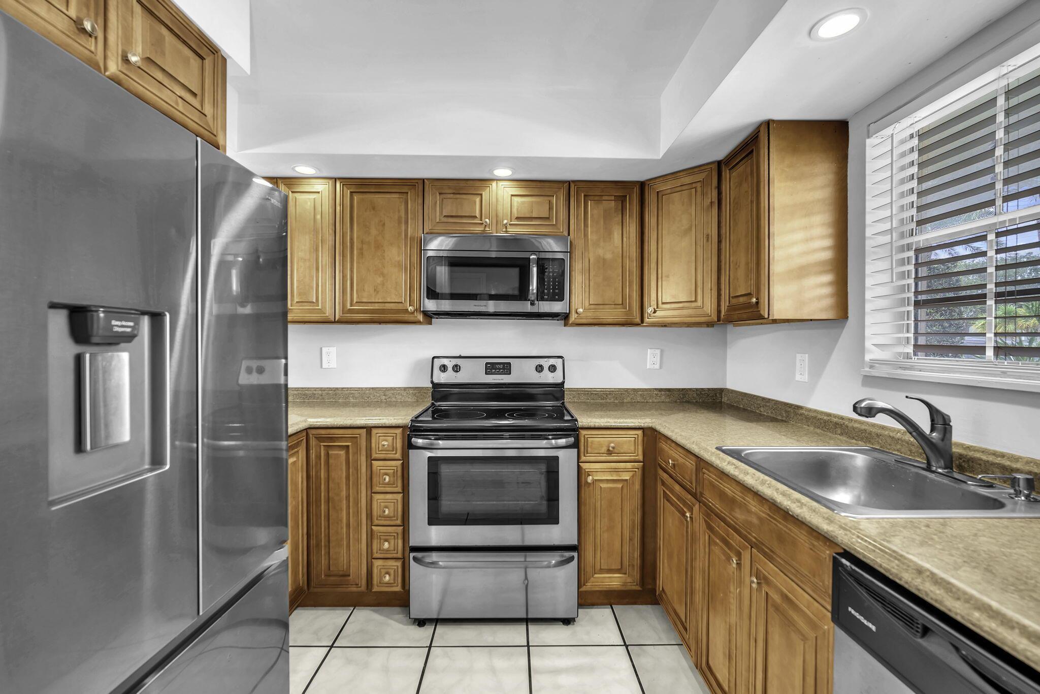 Image 4: 7-web-or-mls-DSC01286