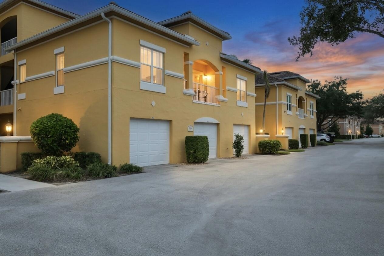 Image 1: 5015 Fairways CIR 107