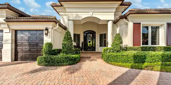 2161 Acorn Palm Road