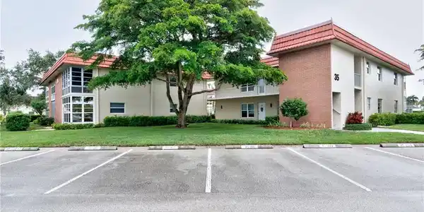 35 Pine Arbor Lane