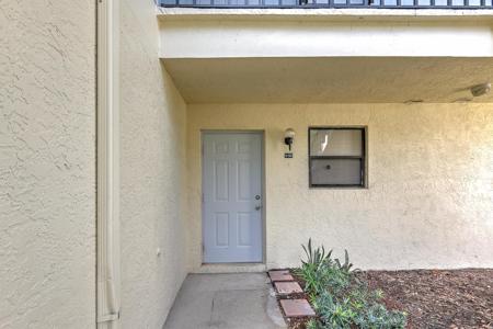 6545 SE Federal Highway