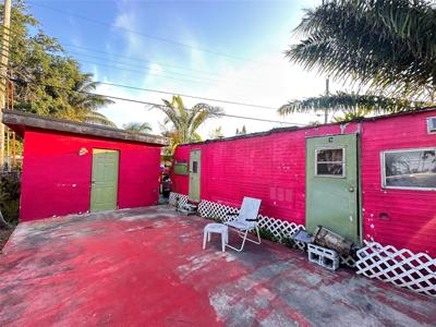 2294 NE 137th St