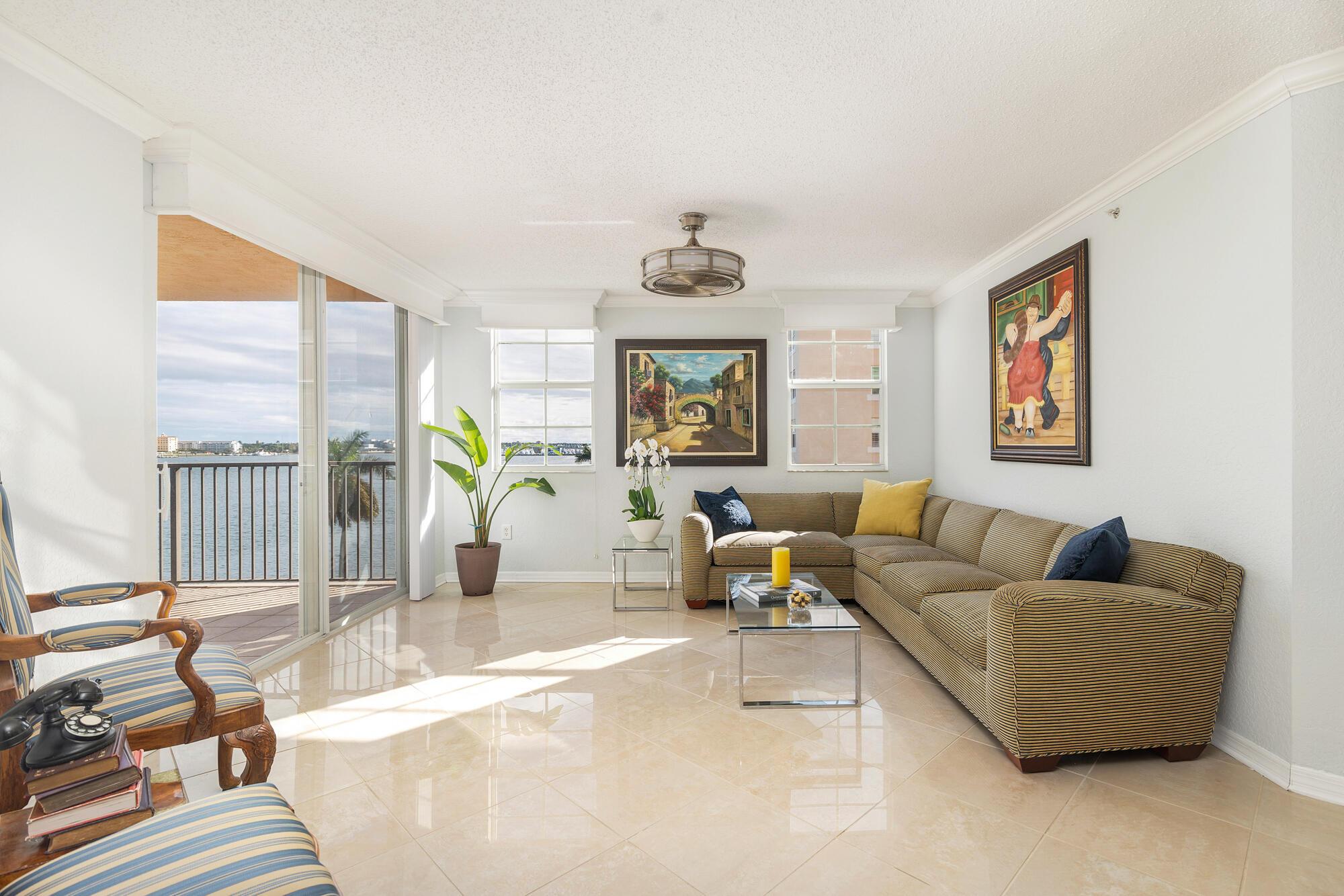 Image 1: Living Room