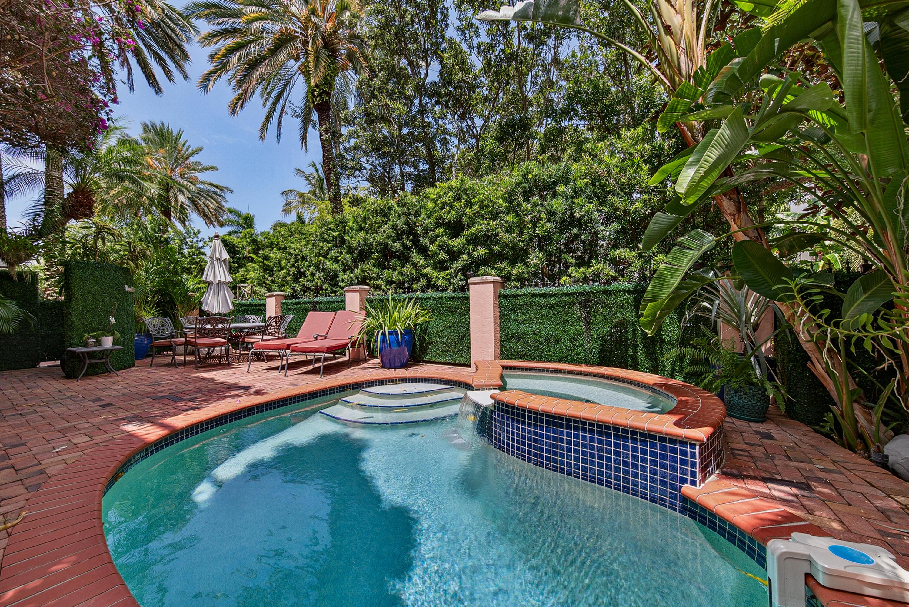 Image 3: Heated Pool & Spa
