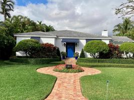 161 NE Wavecrest Court