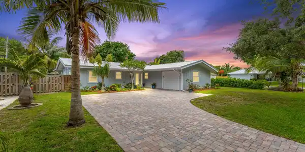 454 Tequesta Drive