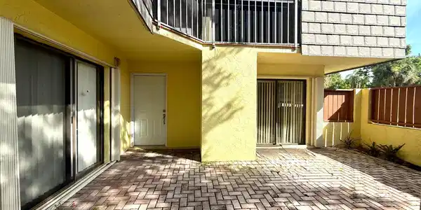 Image 3: Patio Entrance