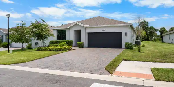 2005 NE Ocean Dunes Drive