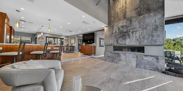 17 Port Side Drive
