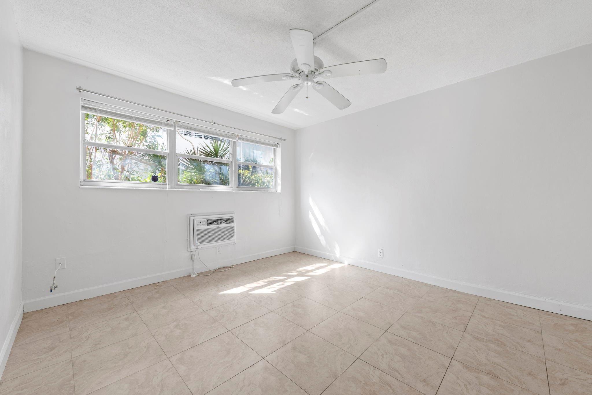 Image 4: Photo 4
