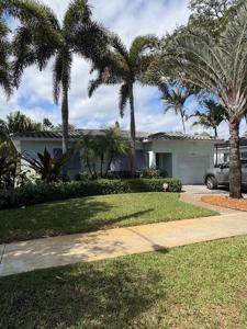 435 NE 9th Avenue