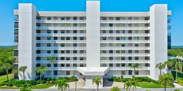5059 North Highway A1a