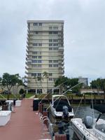 2121 N Ocean Boulevard