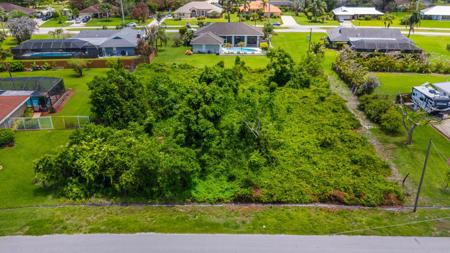 2012 SE Giffen Avenue
