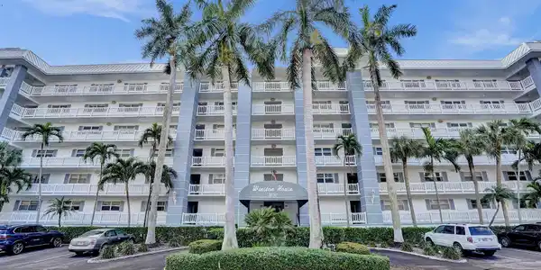 3050 NE 47th Ct