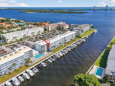 104 Paradise Harbour Boulevard